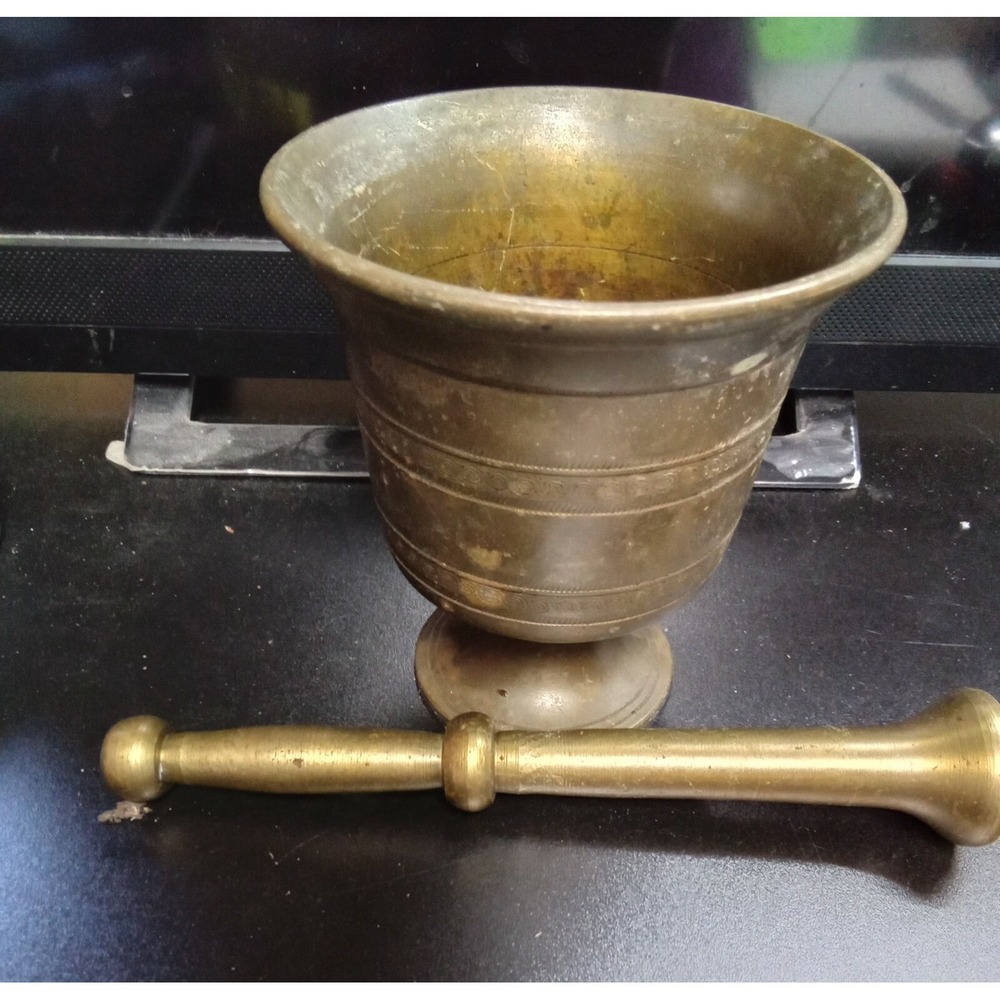 Vintage Brass Mortar and Pestle Set Etched Ornate Apothecary Herb Grinder Decor